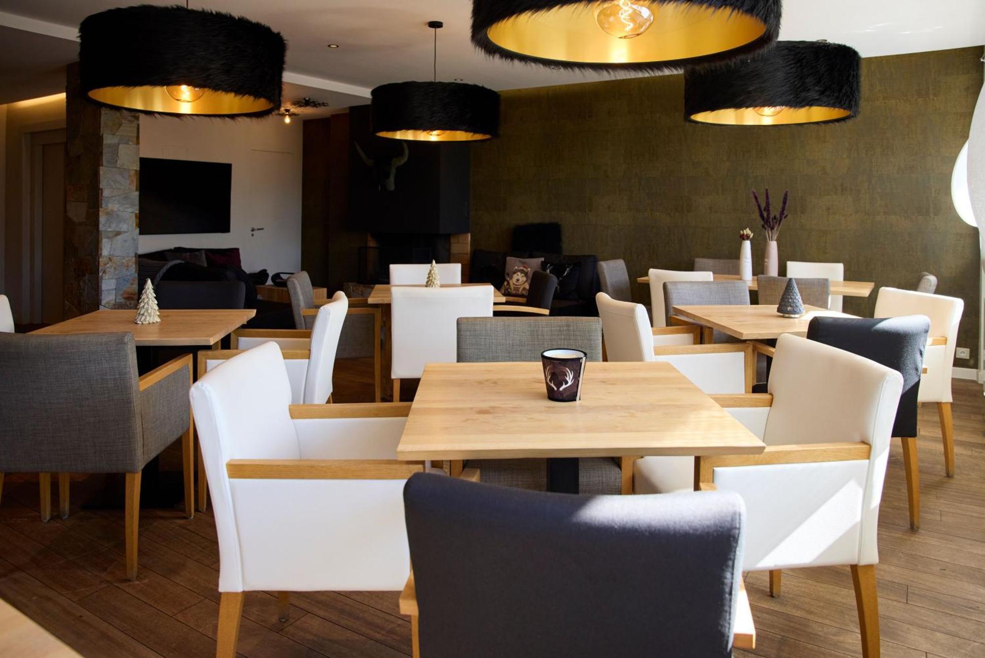 Hotel Le Grand Tetras Font-Romeu-Odeillo-Via Exterior photo